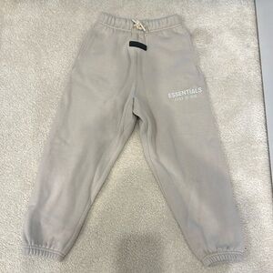Essentials joggers boys